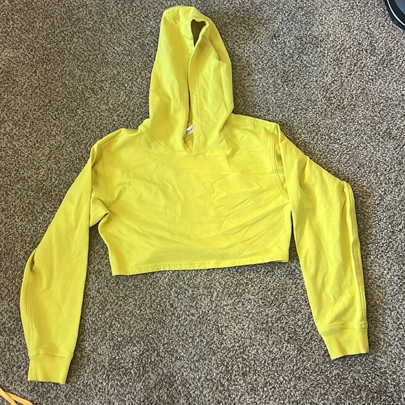 Lululemon all yours cropped hoodie sz 4 soleil - Picture 4 of 7